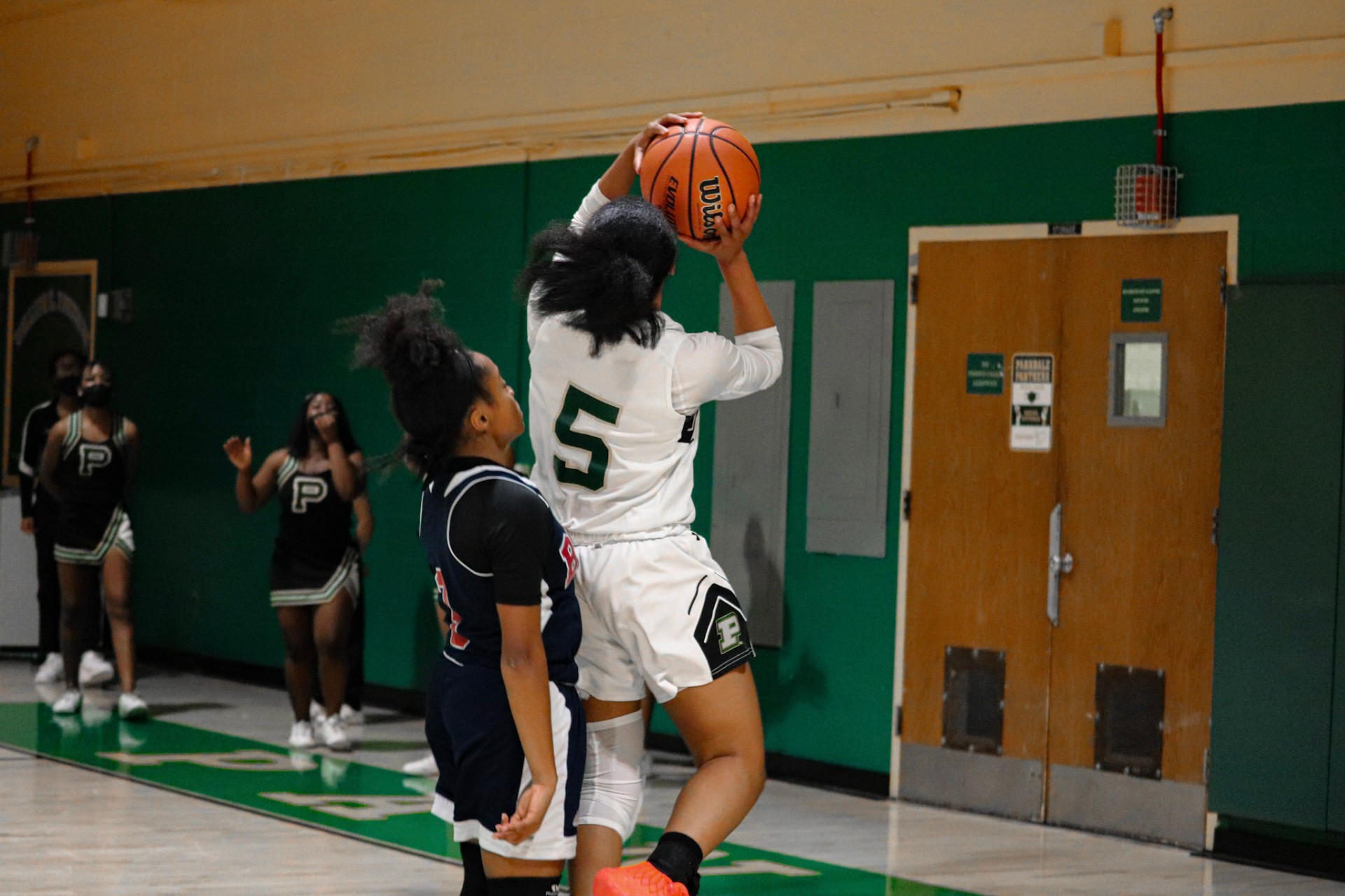 Parkdale #5 rising up for the pull-up jumper